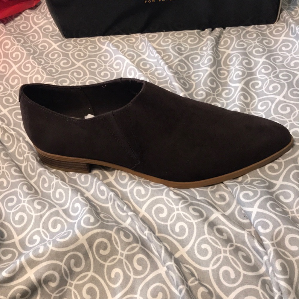 Brown shoes size 10